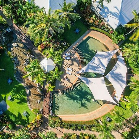 Coral Sands Beachfront Resort Trinity Beach Exterior foto