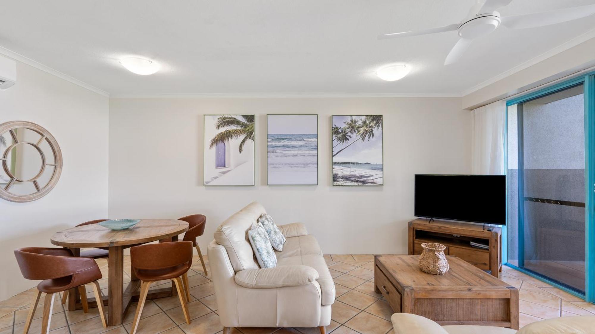 Coral Sands Beachfront Resort Trinity Beach Exterior foto