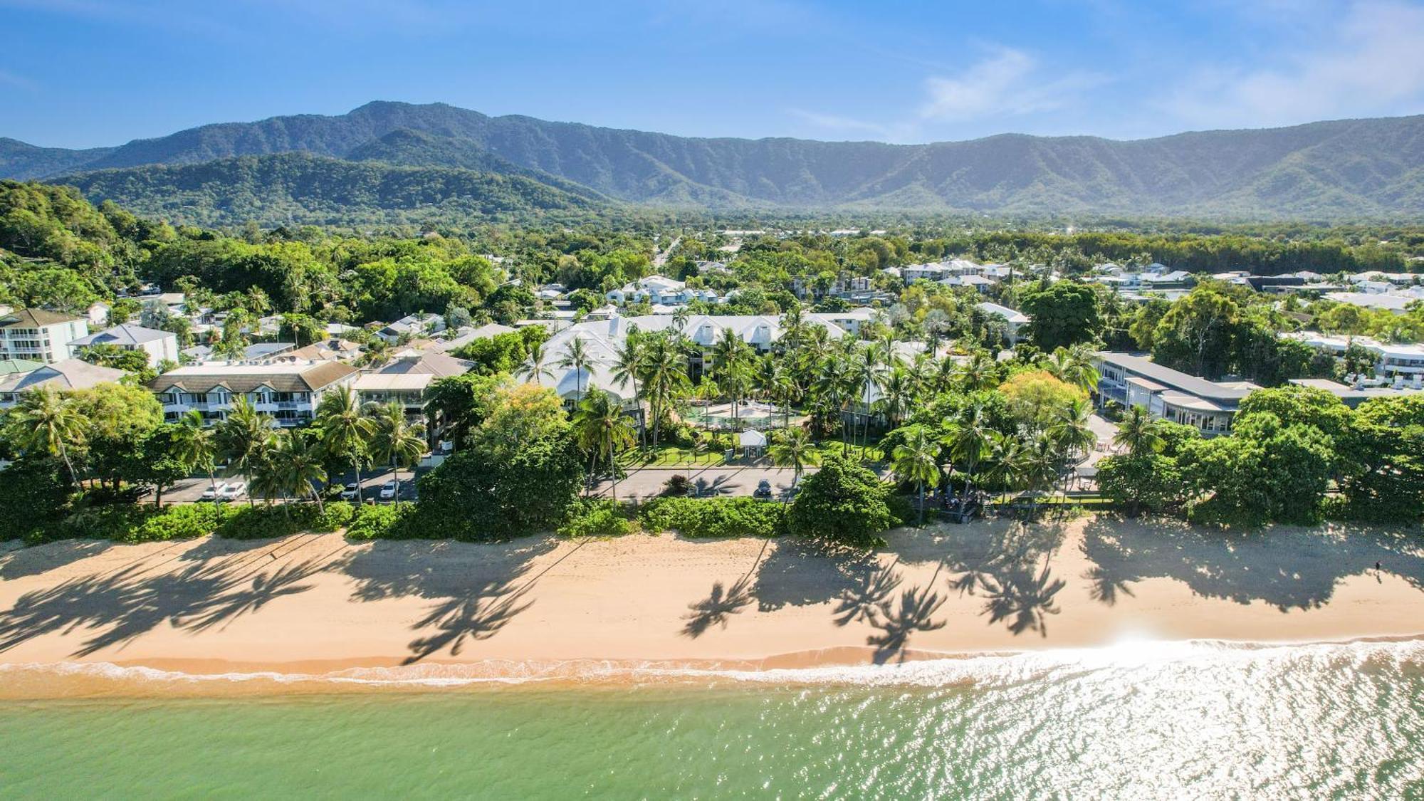 Coral Sands Beachfront Resort Trinity Beach Exterior foto